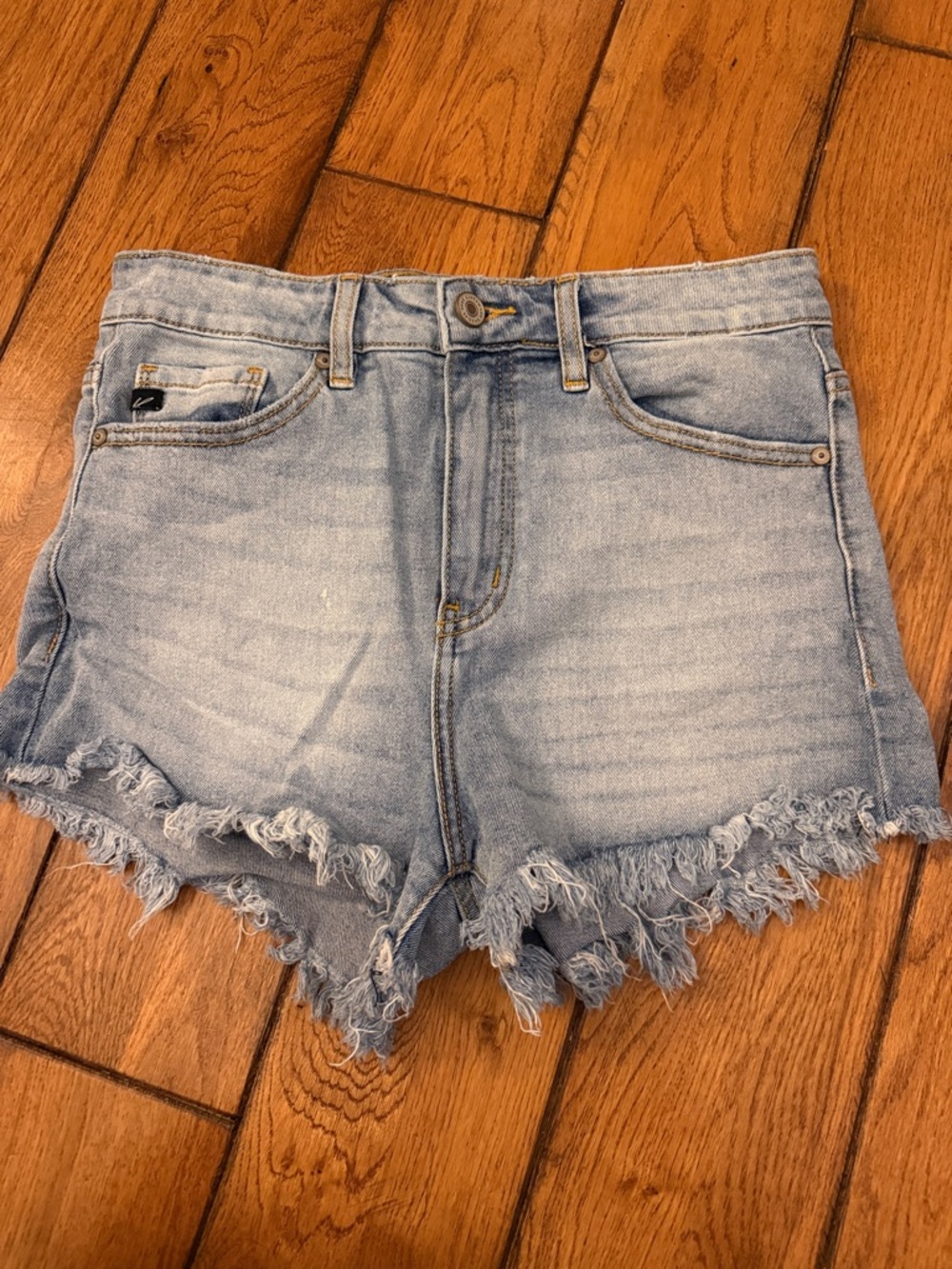 Kancan Light Wash Denim Frayed Hem Women's Shorts